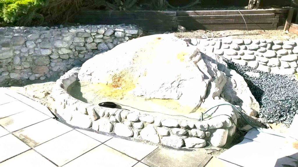 Barnay Contracting - Barcon - Water Features & Address Rocks